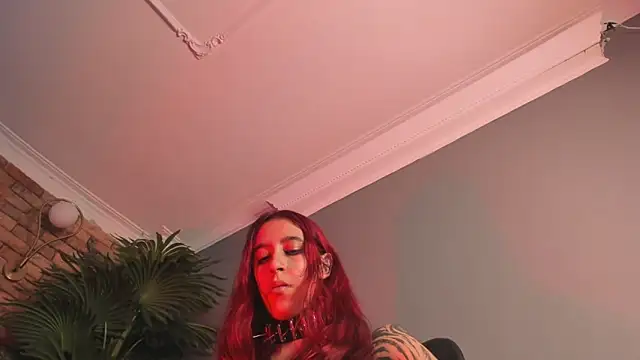 ALICEPOIXXXON online show from 09-28-25, 11:55