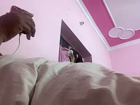 princeraj42 online show from 02-17-25, 12:38