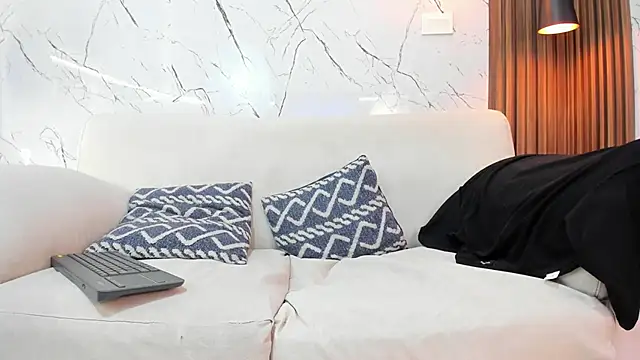 Snapshot of antony_bigdick_ chatting on 11-15-25, 01:20 antony bigdick online show from 11-15-25, 01:20