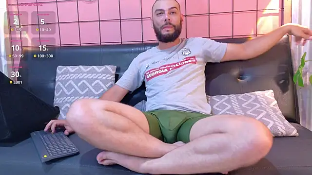 Snapshot of antony_bigdick_ chatting on 04-24-26, 07:27 antony bigdick online show from 04-24-26, 07:27