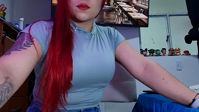 Snapshot of Maylin_2024 chatting on 12-17-25, 02:05 Maylin 2024 online show from 12-17-25, 02:05