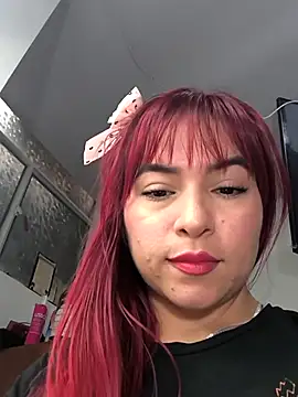 Snapshot of Maylin_2024 chatting on 10-16-25, 08:28 Maylin 2024 online show from 10-16-25, 08:28