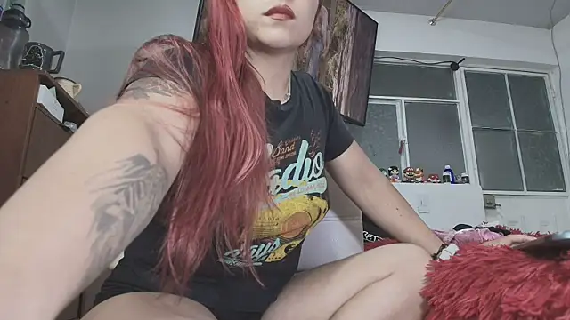 Snapshot of Maylin_2024 chatting on 01-15-26, 10:02 Maylin 2024 online show from 01-15-26, 10:02