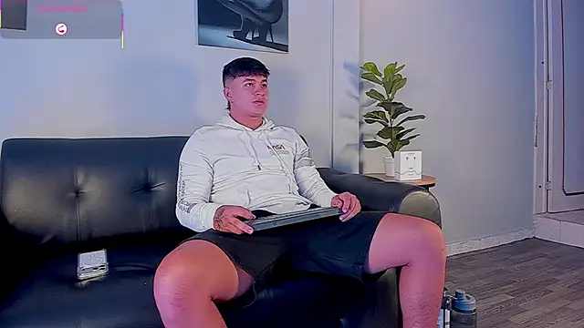 Cristopher strong online show from 03-24-26, 02:28