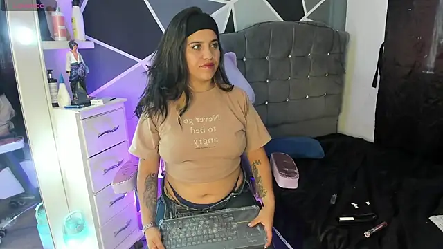 alyssa magiic online show from 07-14-26, 06:14