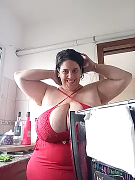 Snapshot of Sole_Love chatting on 04-21-26, 02:12 Sole Love online show from 04-21-26, 02:12