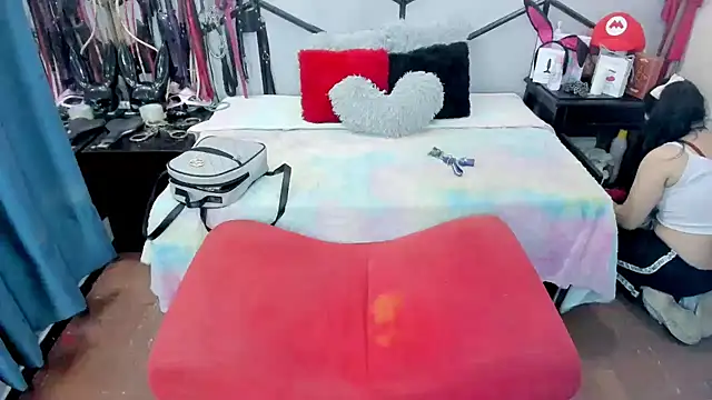 AlanaLuck online show from 04-14-26, 06:35