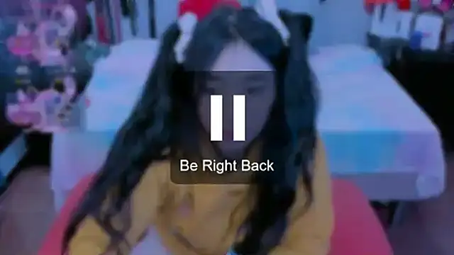 AlanaLuck online show from 12-20-25, 07:55