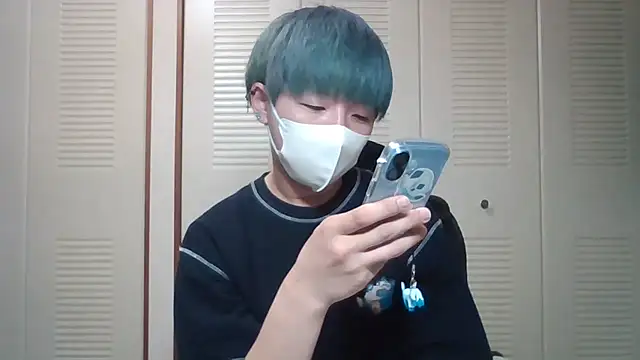 Snapshot of kokoa6919 chatting on 05-24-26, 04:18 kokoa6919 online show from 05-24-26, 04:18