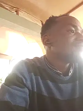 Snapshot of Dark_Big_Black chatting on 06-17-26, 11:42 Dark Big Black online show from 06-17-26, 11:42
