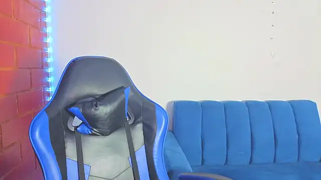 Snapshot of Demitryo chatting on 02-06-26, 09:11 Demitryo online show from 02-06-26, 09:11