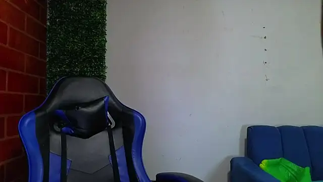 Demitryo online show from 04-14-26, 07:52