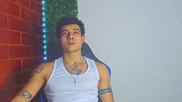 Snapshot of Demitryo chatting on 02-18-26, 05:16 Demitryo online show from 02-18-26, 05:16