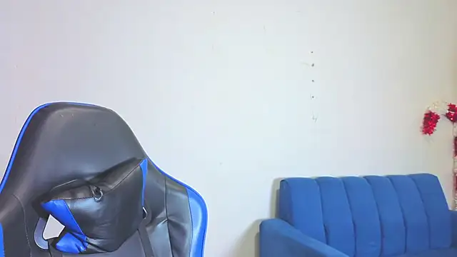 Snapshot of Demitryo chatting on 02-06-26, 06:42 Demitryo online show from 02-06-26, 06:42