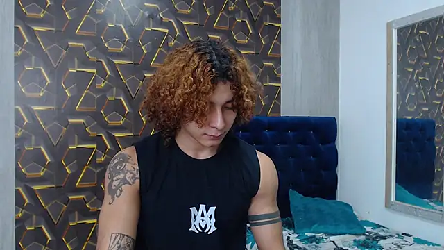 Snapshot of Demitryo chatting on 03-21-25, 02:39 Demitryo online show from 03-21-25, 02:39