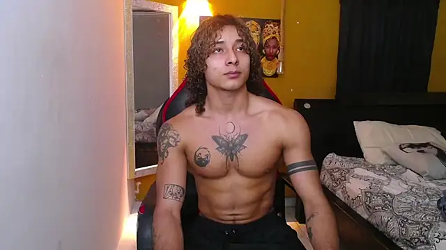 Snapshot of Demitryo chatting on 02-18-25, 03:21 Demitryo online show from 02-18-25, 03:21