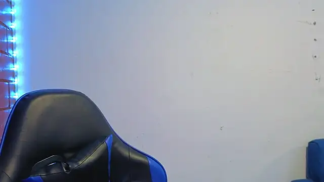 Snapshot of Demitryo chatting on 01-17-26, 04:27 Demitryo online show from 01-17-26, 04:27