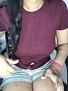 Snapshot of Ms_Neera chatting on 02-21-25, 12:49 Ms Neera online show from 02-21-25, 12:49