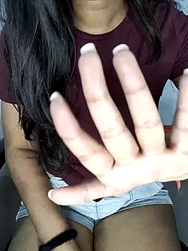 Snapshot of Ms_Neera chatting on 03-02-25, 09:43 Ms Neera online show from 03-02-25, 09:43