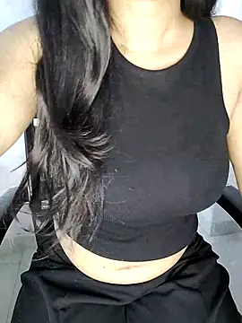 Snapshot of Ms_Neera chatting on 03-05-25, 09:16 Ms Neera online show from 03-05-25, 09:16