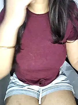 Snapshot of Ms_Neera chatting on 03-03-25, 09:34 Ms Neera online show from 03-03-25, 09:34