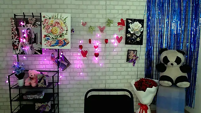 Darina M  online show from 03-18-25, 08:39