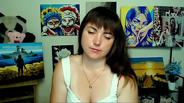 Snapshot of Darina_M_ chatting on 06-23-26, 04:21 Darina M online show from 06-23-26, 04:21