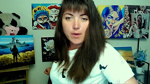 Darina M  online show from 06-18-26, 04:44
