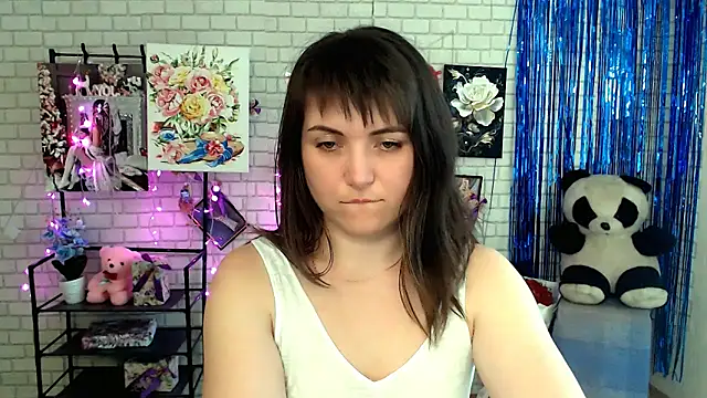 Darina M  online show from 03-18-25, 11:44