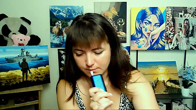 Snapshot of Darina_M_ chatting on 07-17-26, 05:15 Darina M online show from 07-17-26, 05:15