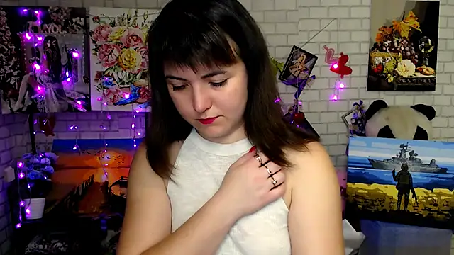 Darina M  online show from 11-12-25, 03:54