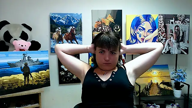 Snapshot of Darina_M_ chatting on 07-23-26, 04:43 Darina M online show from 07-23-26, 04:43