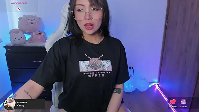 Snapshot of Hannya_moon chatting on 10-07-25, 05:25 Hannya moon online show from 10-07-25, 05:25