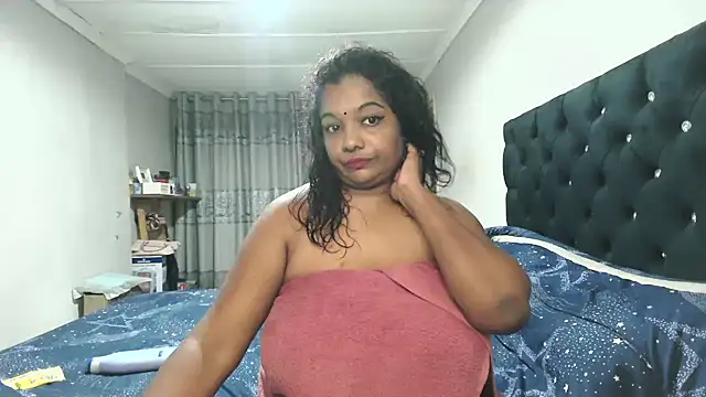 Indianmayaxoxo online show from 10-11-25, 04:08