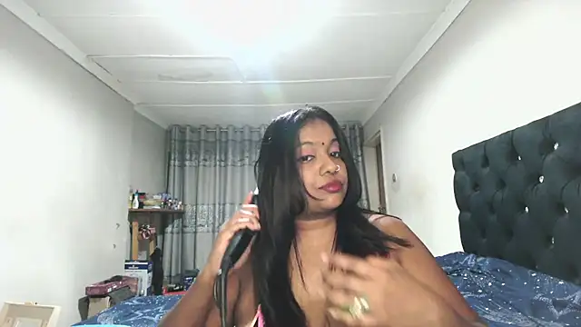 Indianmayaxoxo online show from 11-28-25, 07:14