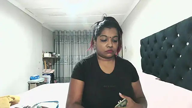 Indianmayaxoxo online show from 10-22-25, 02:49