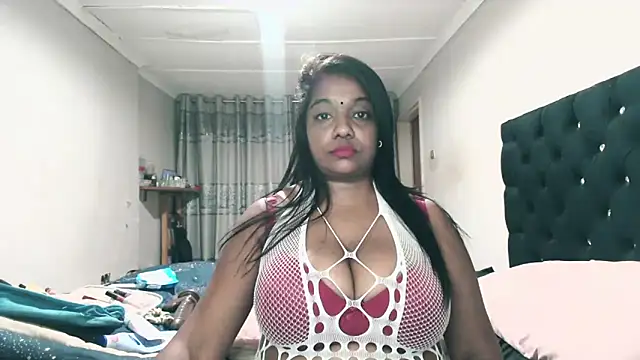 Snapshot of Indianmayaxoxo chatting on 05-12-26, 08:04 Indianmayaxoxo online show from 05-12-26, 08:04