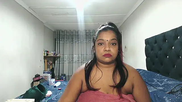 Indianmayaxoxo online show from 11-25-25, 06:19