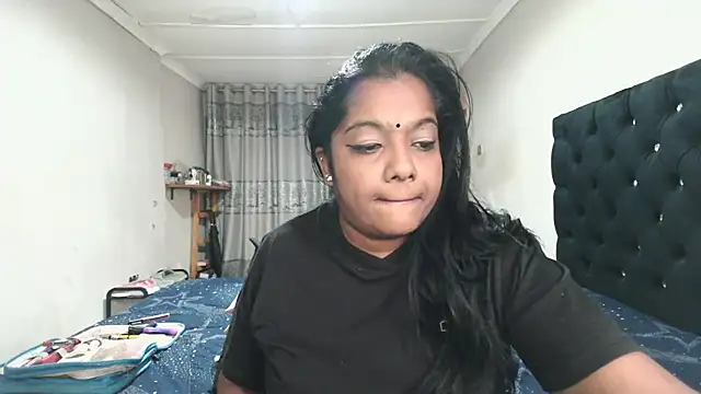 Snapshot of Indianmayaxoxo chatting on 07-20-26, 12:40 Indianmayaxoxo online show from 07-20-26, 12:40