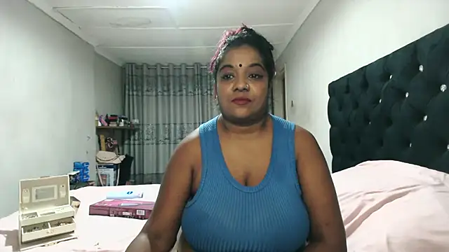 Indianmayaxoxo online show from 09-15-25, 05:13
