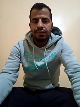 Snapshot of Bisex_activ19 chatting on 12-20-24, 01:00 Bisex activ19 online show from 12-20-24, 01:00