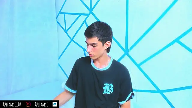 liam scott77 online show from 10-24-25, 08:08