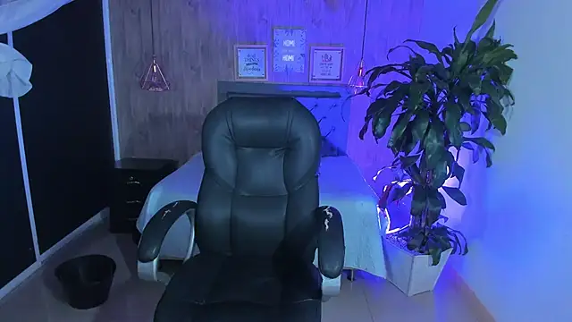 Wendy-lovee online show from 03-17-25, 01:03