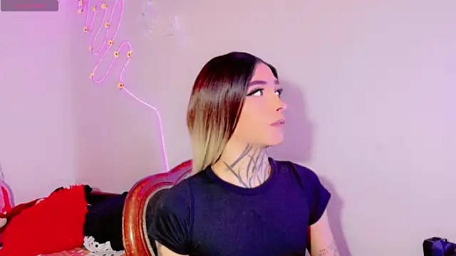 Snapshot of Micaela_Rangel chatting on 07-19-26, 04:32 Micaela Rangel online show from 07-19-26, 04:32
