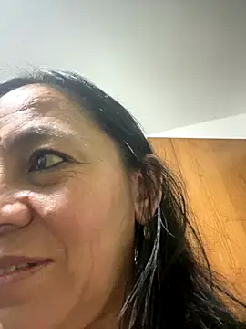 Freya Artemisa online show from 10-27-25, 05:36