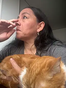 Freya Artemisa online show from 10-29-25, 05:12