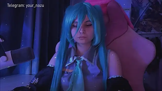 Nazuna UwU online show from 05-05-26, 05:27