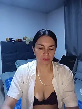 renata hot1 online show from 05-16-26, 01:15