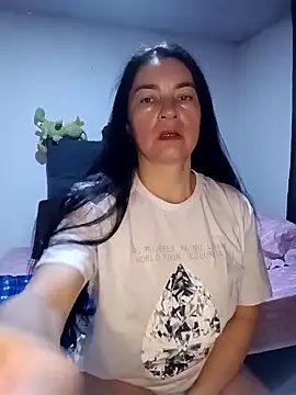 renata hot1 online show from 10-14-25, 01:17