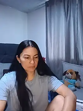 renata hot1 online show from 06-09-26, 10:11